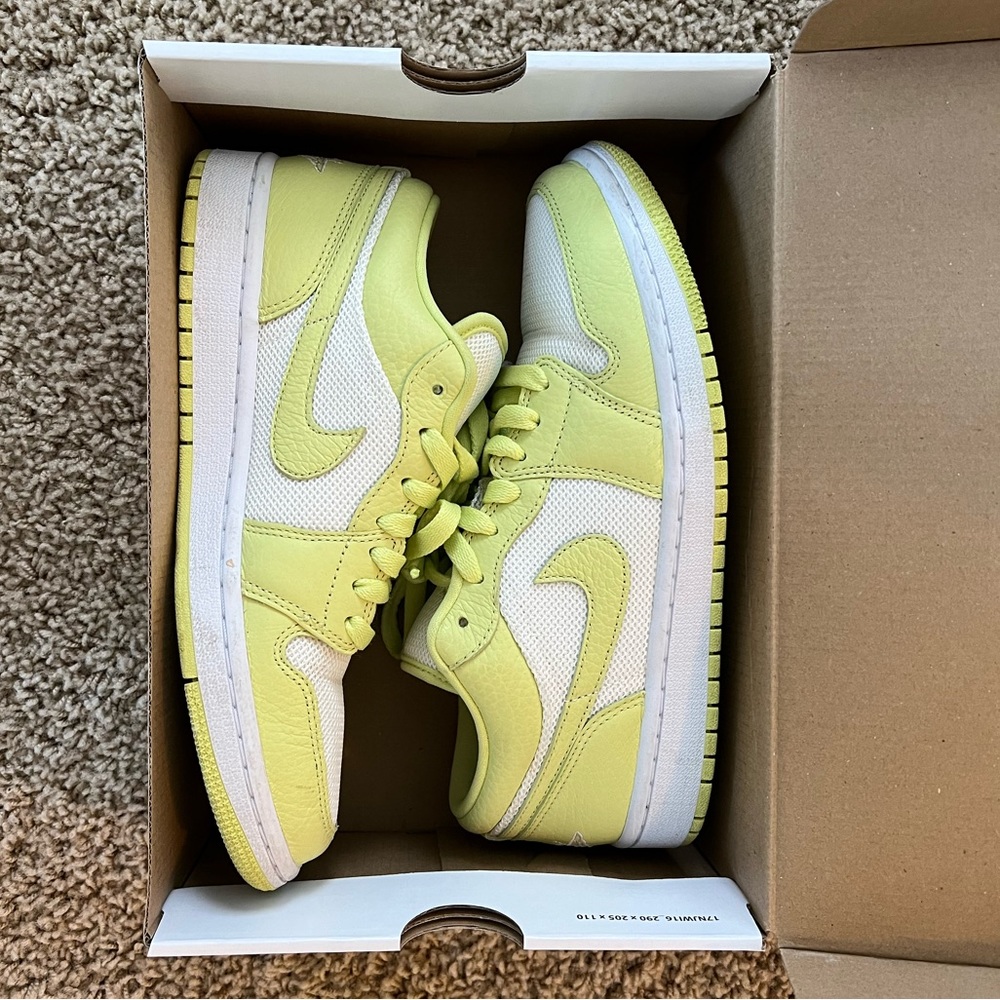 Nike Women’s Air Jordan 1 Low Limelight Sneaker size 9